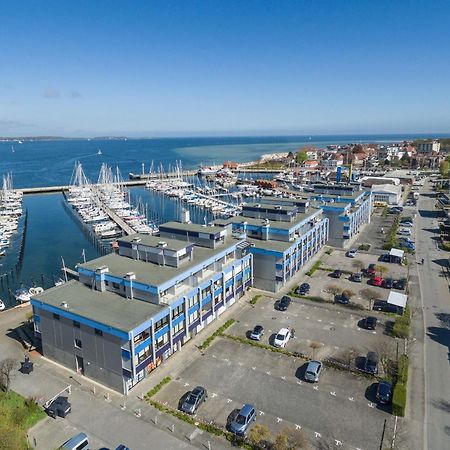 Boern Brn Ankerplatz Apartman Laboe Kültér fotó